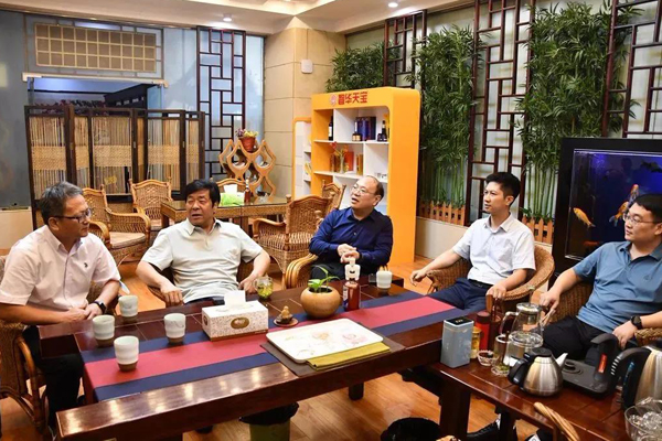 郭贞红与多家客户座谈