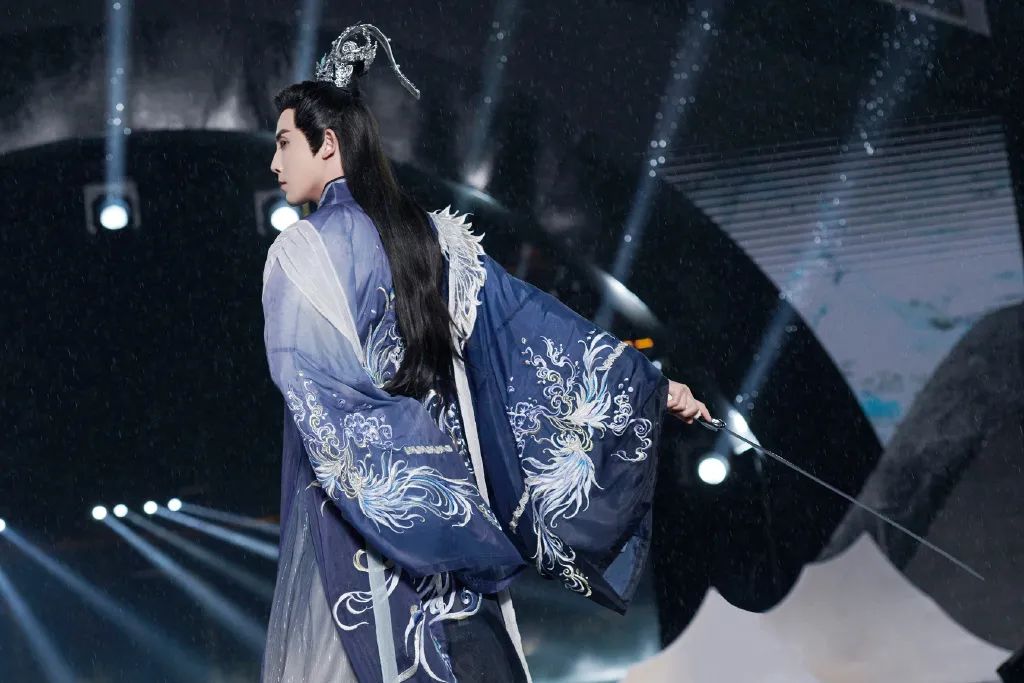 汉服走秀火上热搜!全员绝美,神仙打架,这才是东方审美!