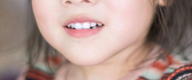 问题婴儿霜致"大头娃娃",给宝宝选择护肤产品,父母注意三点