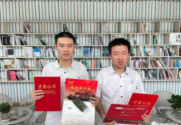 芜湖一中21名学生顺利考入军校