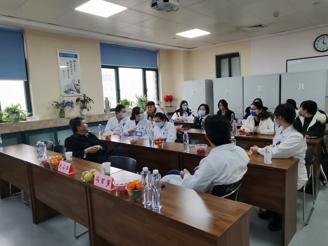 据了解,刘占举教授现任同济大学上海市第十人民医院消化科主任,毕业于