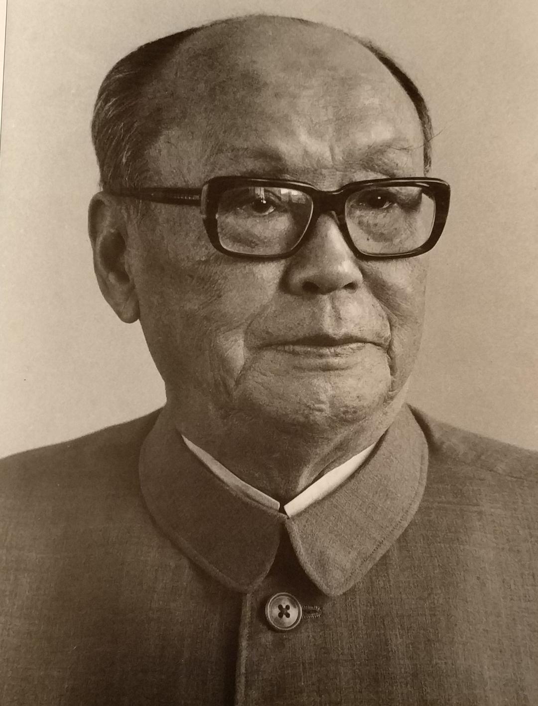 我心中的父亲丨草原上的红色之子,对话乌兰夫之子乌可力