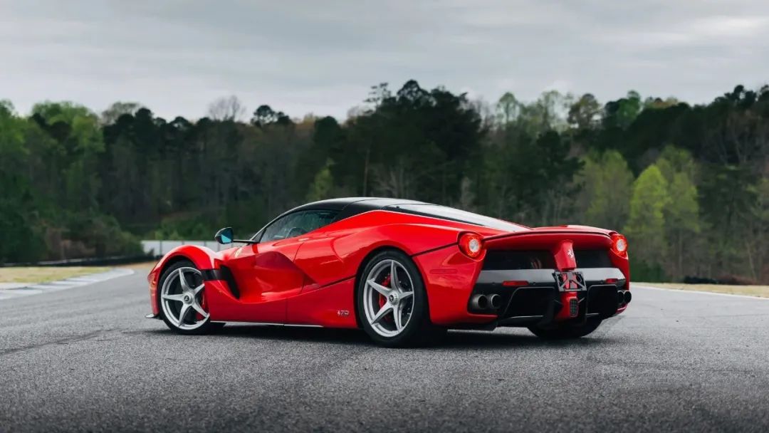 二手价格翻一倍,法拉利laferrari aperta