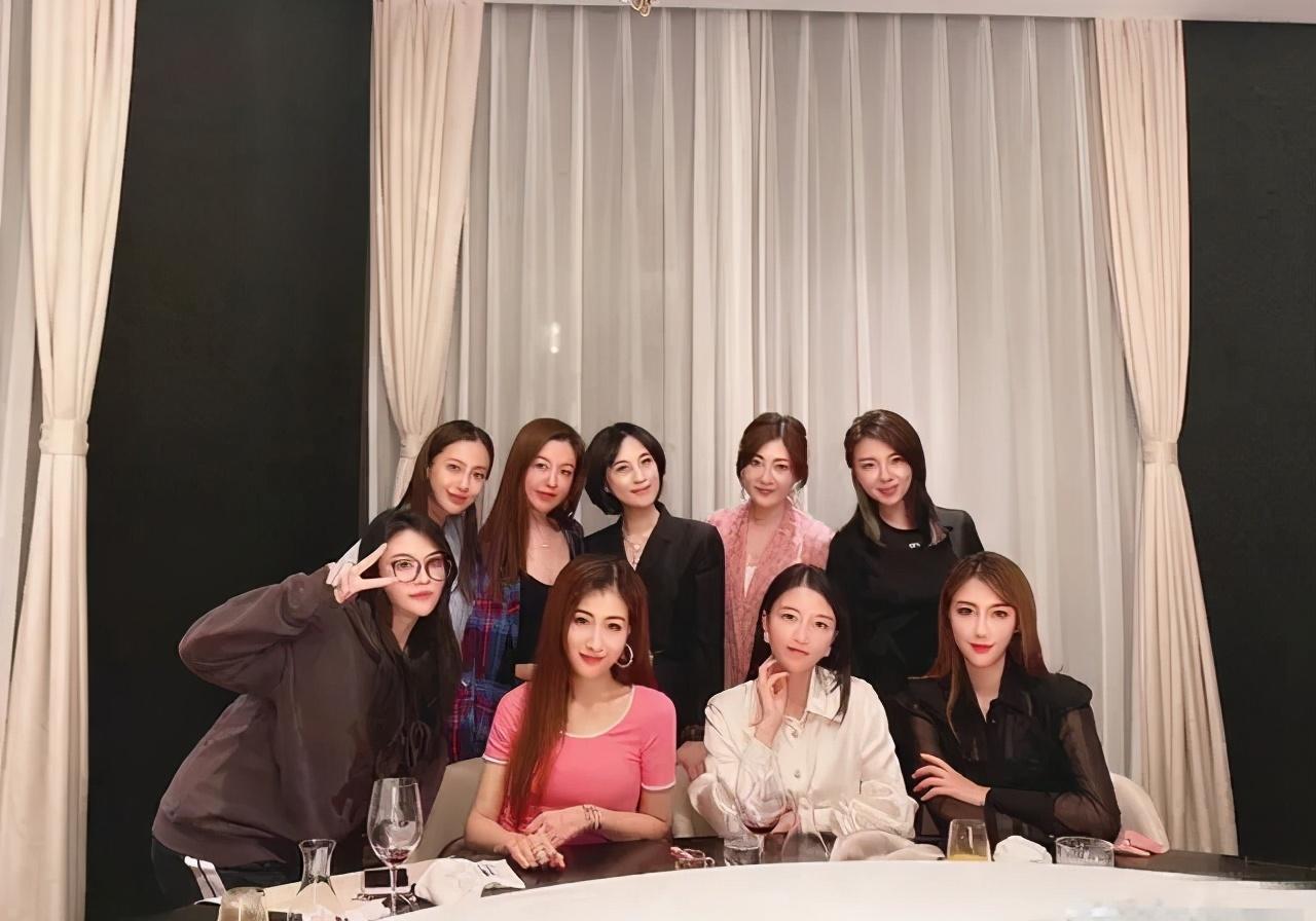 虚荣是一味药剂,且会上瘾!上海名媛群被群嘲:一群假精致的捞女