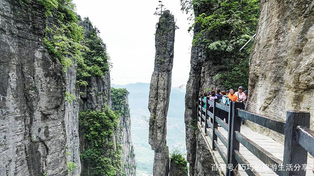 湖北省5a景區,被譽為世界地質奇觀,罕見的150米高的石柱