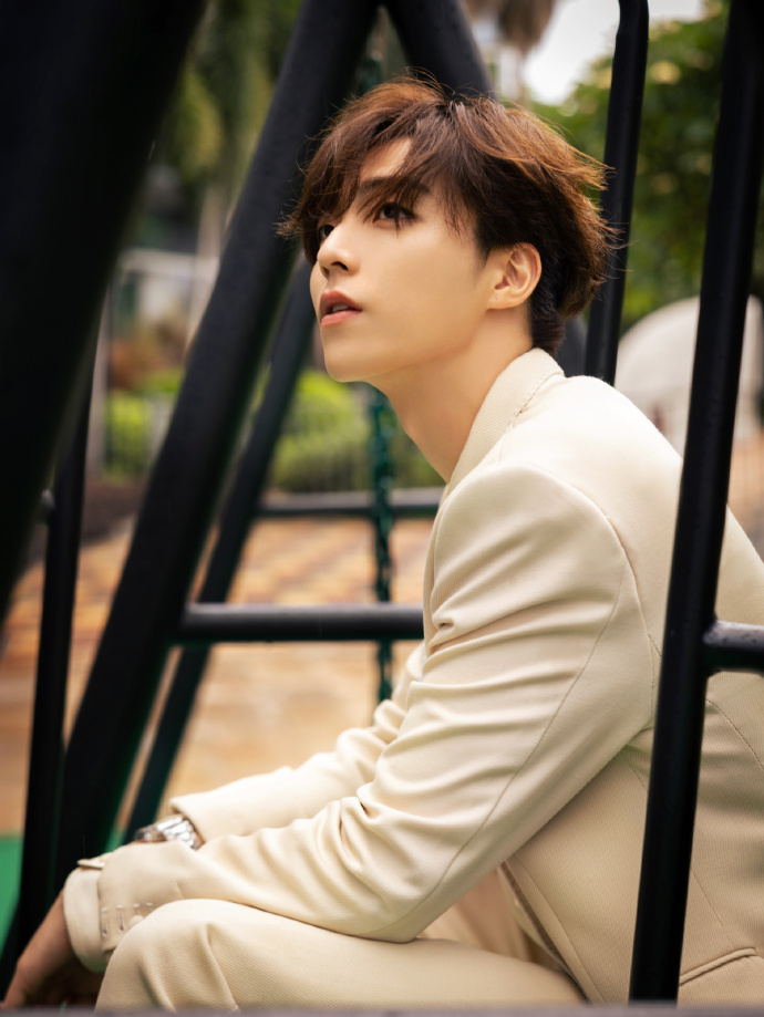 蔡徐坤被冤枉?关晓彤演技被吐槽?陈立农怼粉丝?