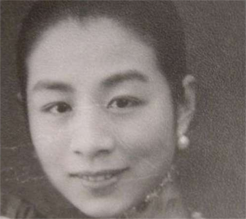 相爱20年妻子未孕,收养女后女儿却怀上丈夫孩子