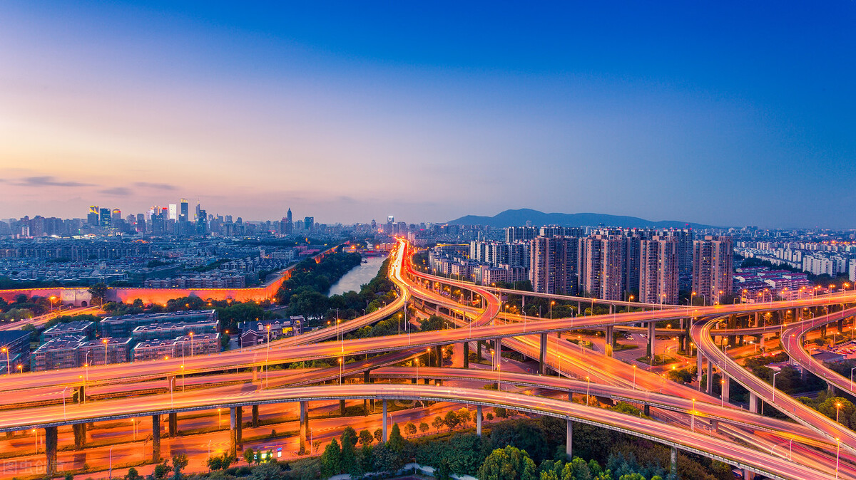 摄影构图形式 1)三分法构图