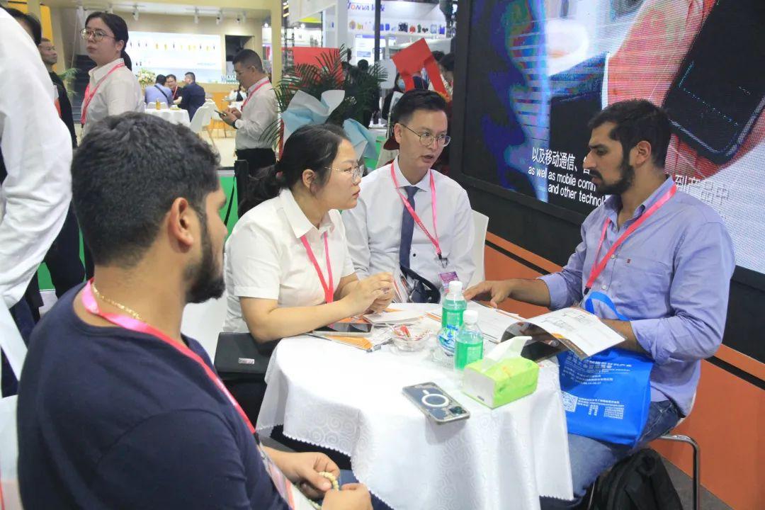 「现场直击」深圳国际橡塑展盛大开幕,乐善智能份精彩进行时!