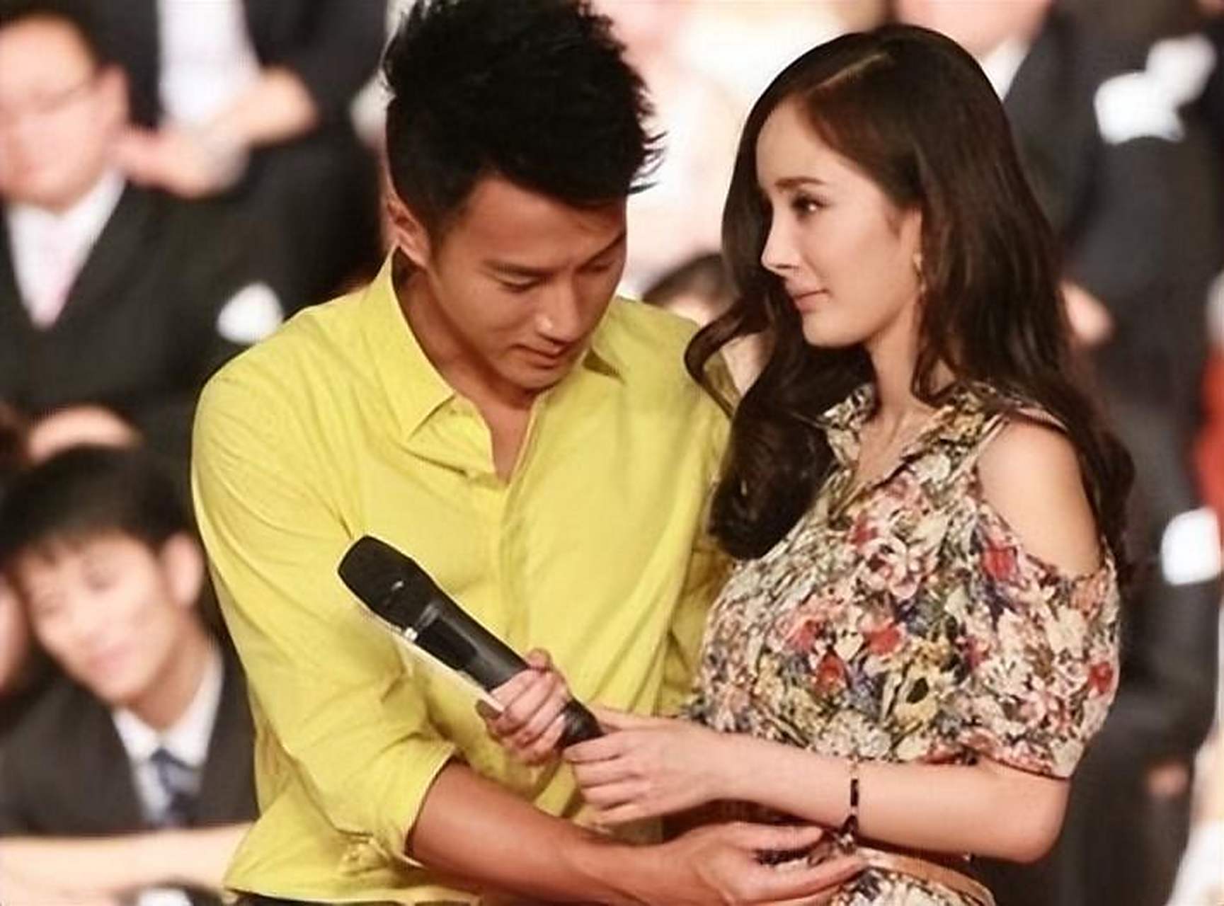 近日,有网友在加拿大偶遇了刘恺威和小糯米.