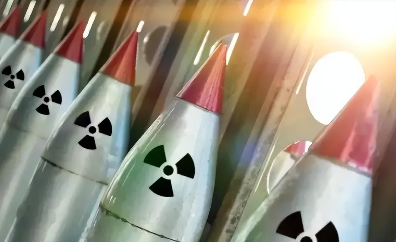回顾美国向全球公开命令强制检查中国核武器库,中方表示查个试试