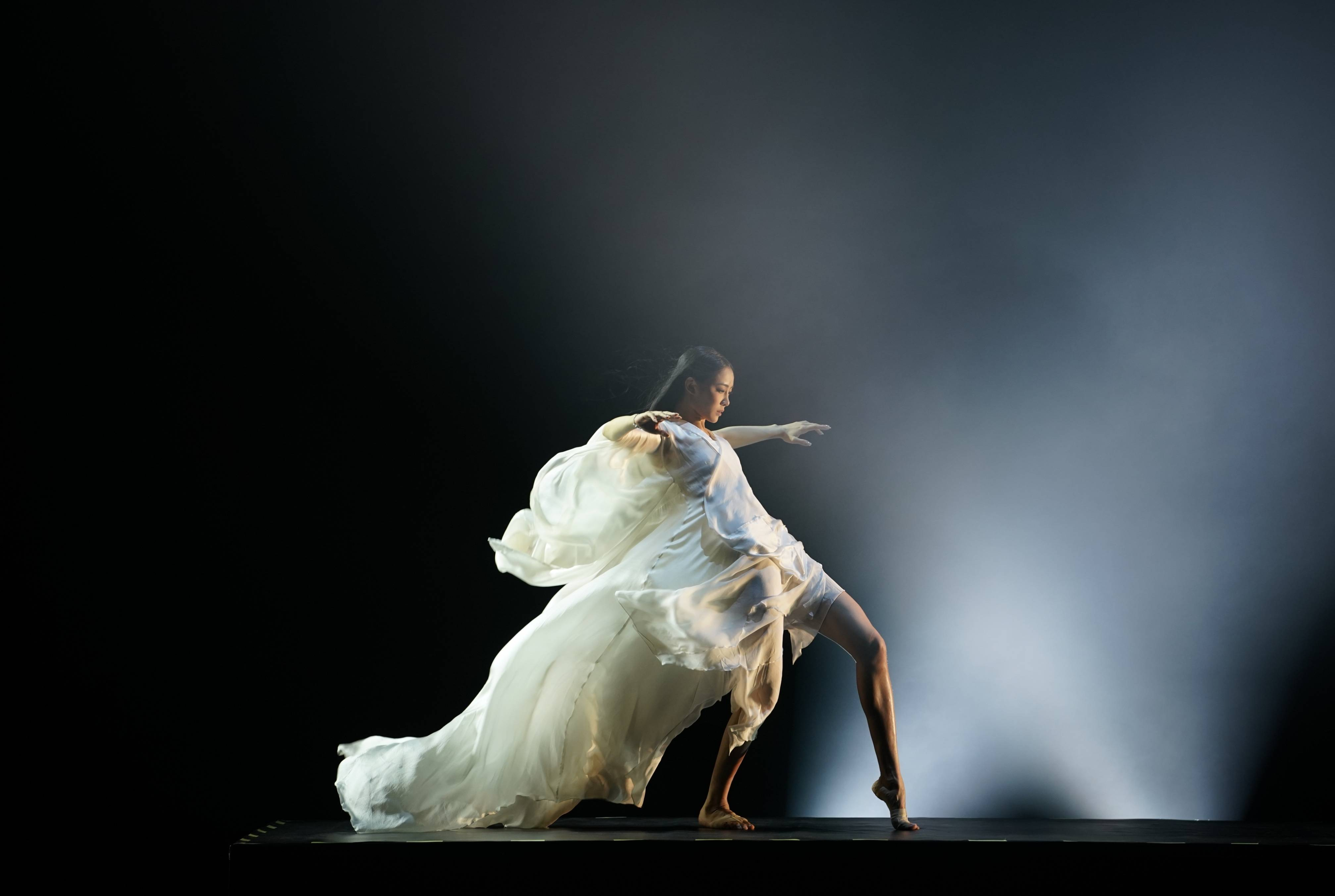 圆圆是一名舞蹈老师