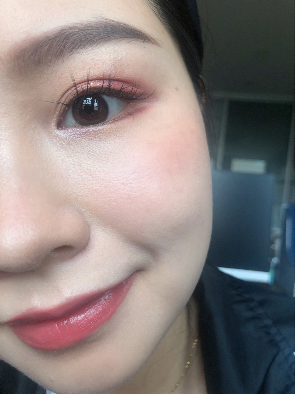 有猪猪让我推荐的平价气垫来咯,这个芭贝拉气垫的颜色不偏粉也不太黄