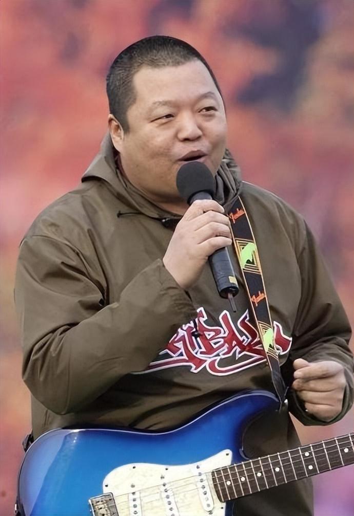 黑道歌手臧天朔有多狂扇梅婷耳光砸成龙场子最终却无人问津