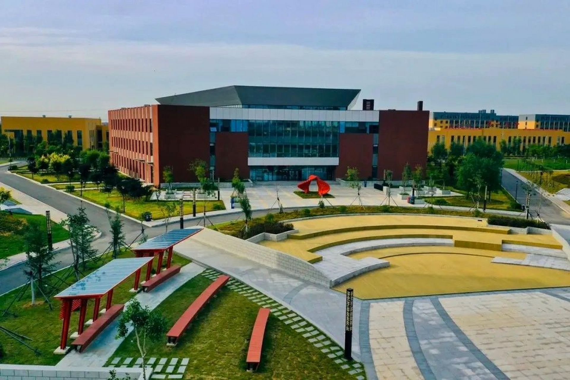 营口职业技术学院新校区 高考的部分同学已经收到录取通知书啦!