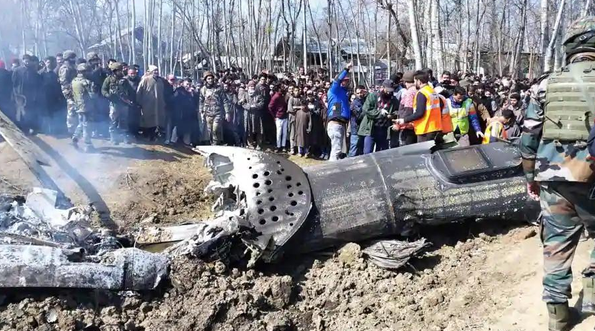 深夜突发!又一火药桶被引爆,激烈交火持续到凌晨,连锁反应开始