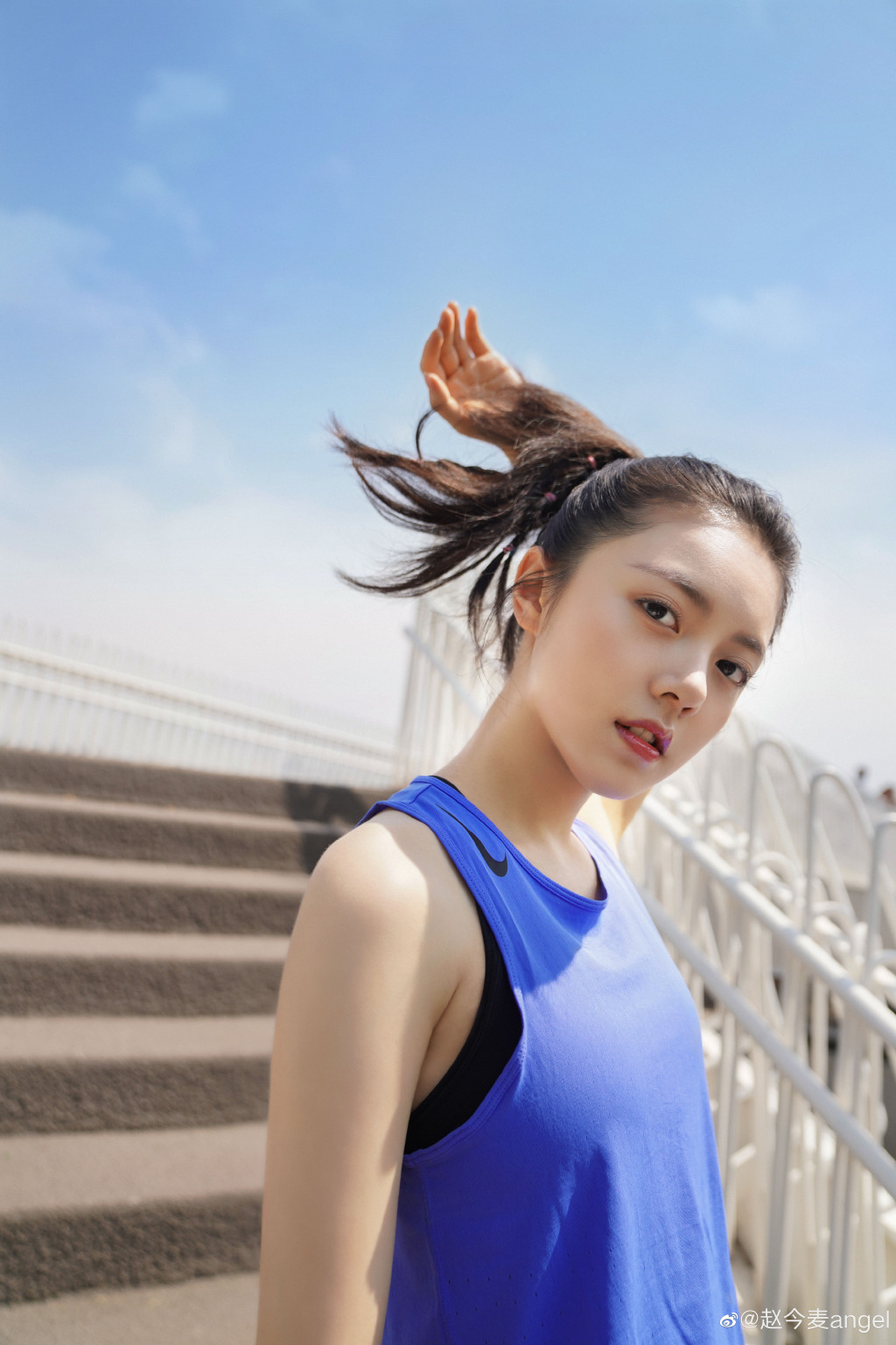 冰淇淋dunk sb明星人手一双,但冠希晒出的新aj,有钱也买不到