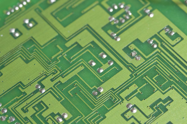 多层pcb线路板的应用优点