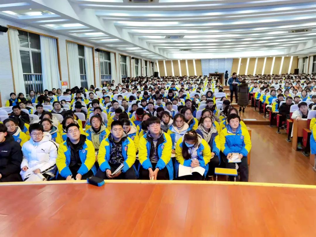 江苏省丰县中学高三召开奋战四个月高考创佳绩主题学生会议