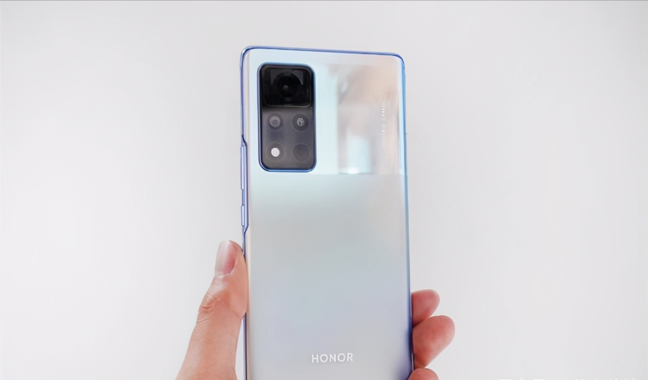 首发天玑1200,realme新机外观曝光,真能打败红米吗?