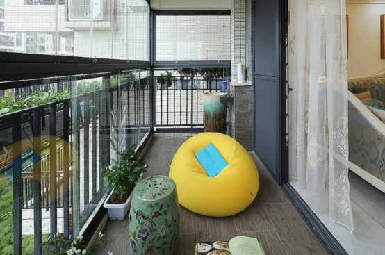 阳台是室内休闲空间的延伸,阳台布局的风格,也应与室内一致