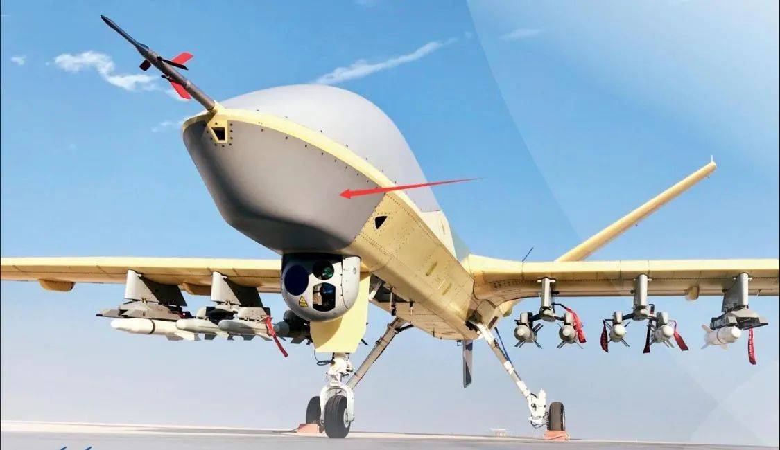 最新款翼龙x无人机亮相巴黎航展,载弹量惊人,陆航部队地位不保
