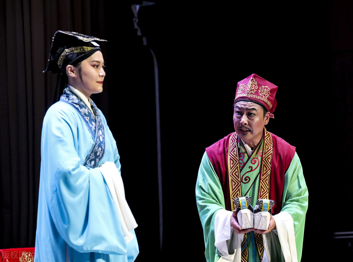 江苏淮安,魏佳宁,马洁表演淮海戏《借靴》