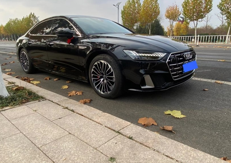 试驾上汽奥迪a7l,不吹不黑实力强劲,适合年轻人