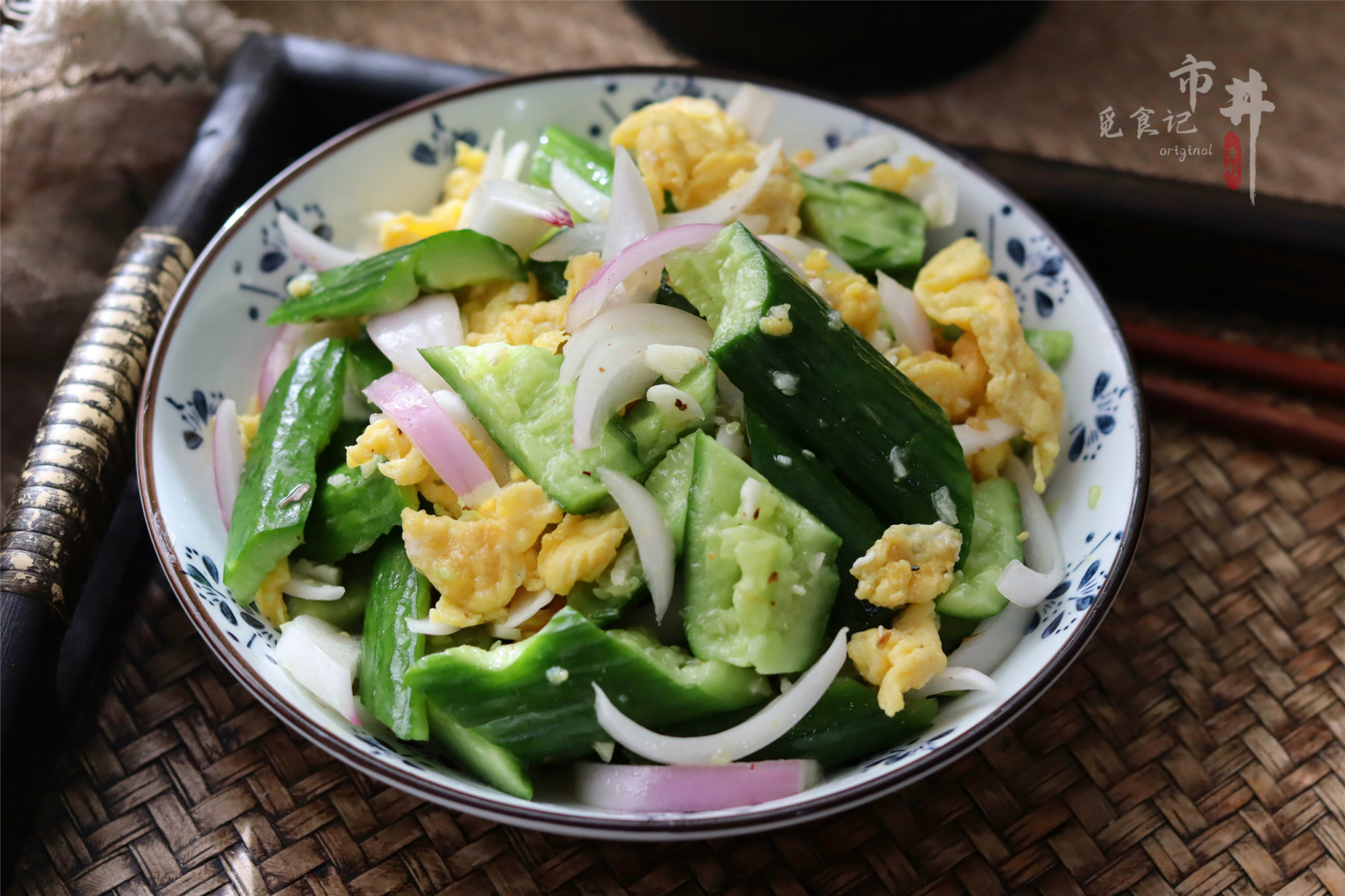 这凉拌菜,冬天吃太适合了,3样食材拌一拌,开胃爽口,暖身驱寒