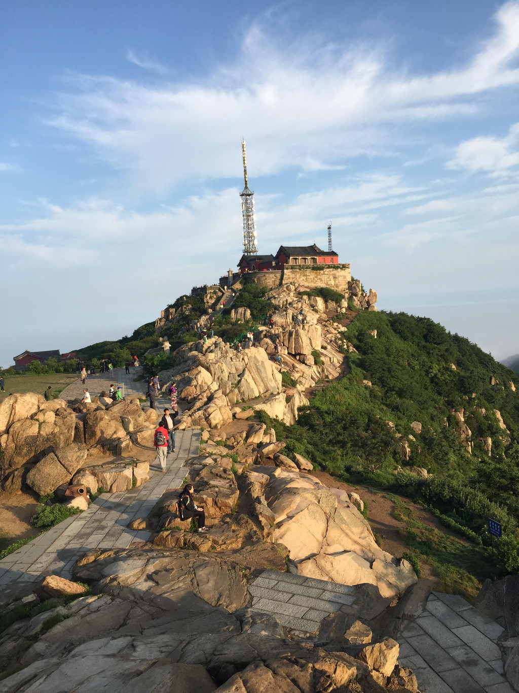 泰山海拔才1500多米,这么矮的泰山,为啥成了五岳之首?