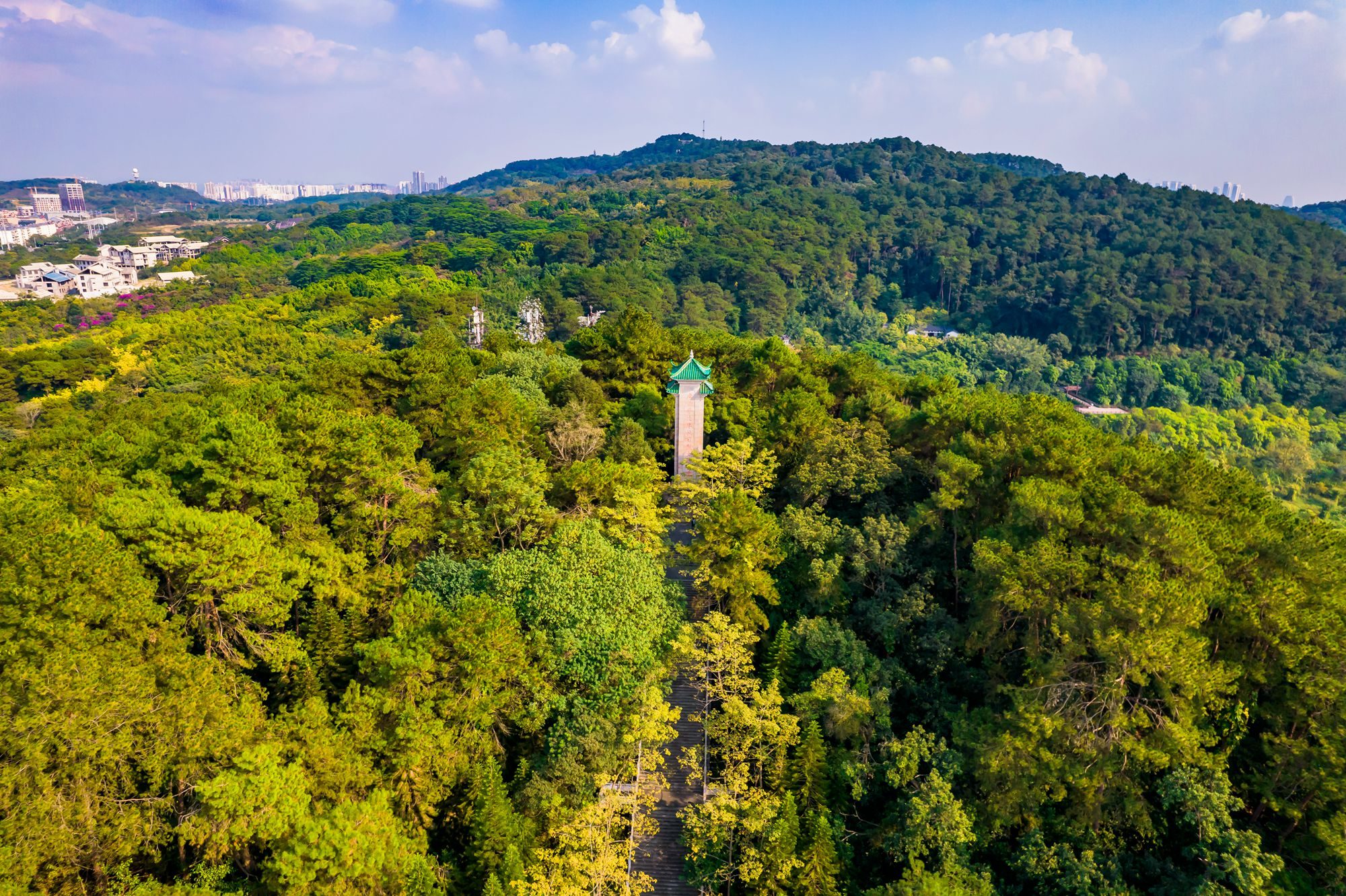 广西南宁青秀山,风景秀美,地铁直达,一处藏在闹市中的五a景区