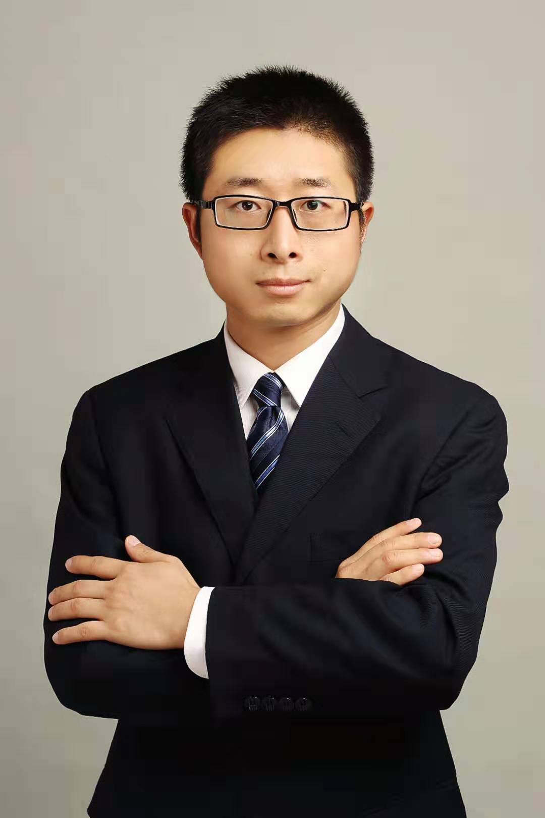 专业领域:经济,劳动,房产,合同,涉外纠纷,公司事务