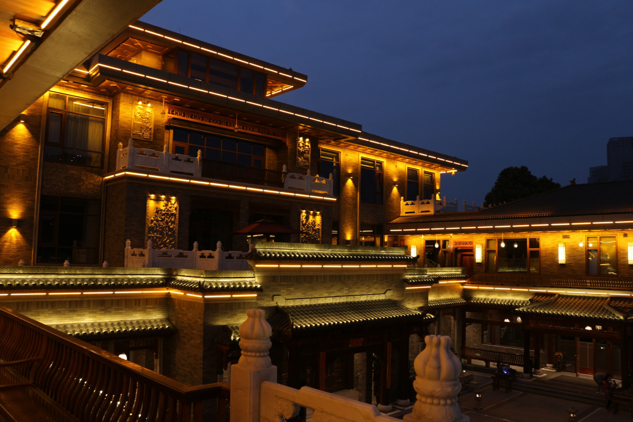 如何用灯光来表达中式建筑的韵味?企一照明给出了答案