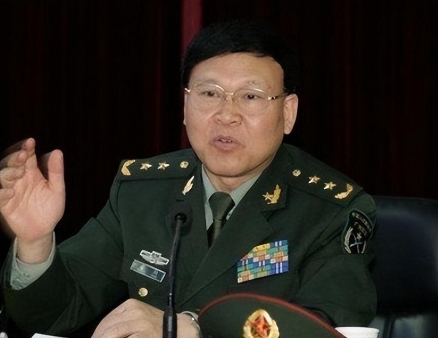 纪实:"军虎"张阳自缢逃罪!靠妻子上位,副国级当靠山!