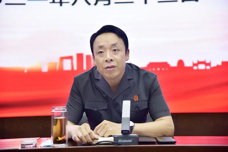 市中院党组副书记周雪松为第四支部党员干警讲授专题党课