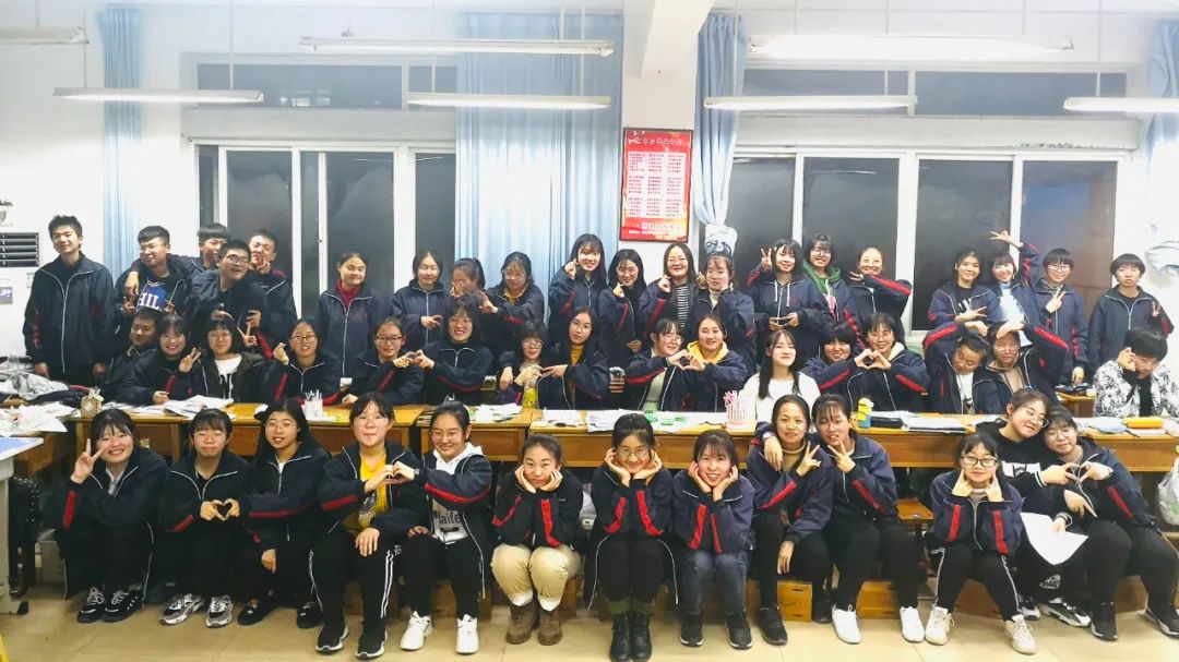 虽平凡,但真心!海阳一中这个教师,教过你吗?