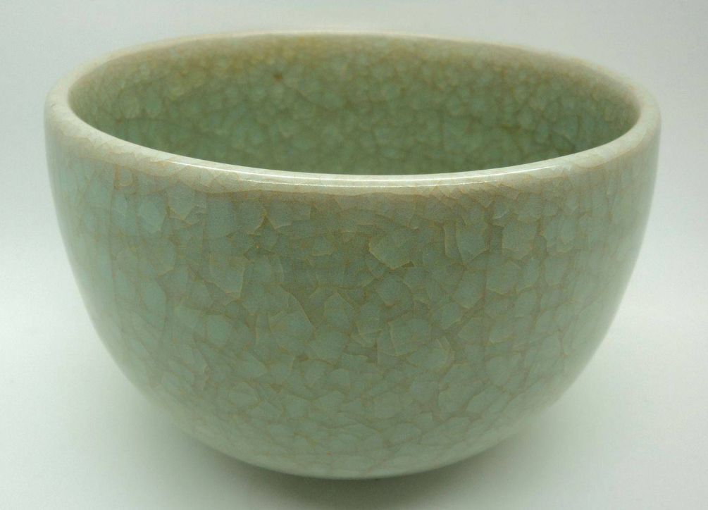 冰裂纹瓷器:一种古老而神奇的工艺,每一件都是独一无二的艺术品