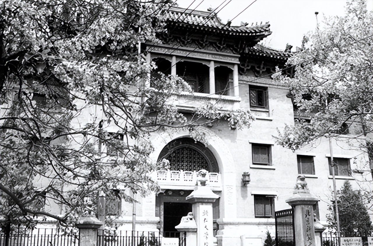 浦氏三姐妹:浦洁修,浦熙修,浦安修