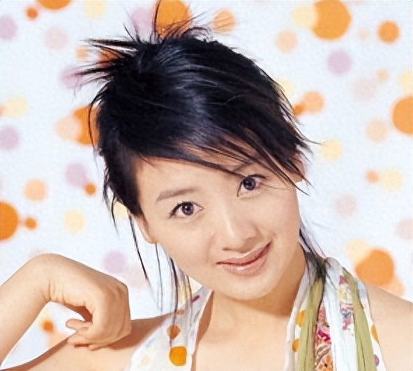 回顾李佳璘一部剧到事业巅峰二婚嫁穷小子今丈夫红到令人嫉妒