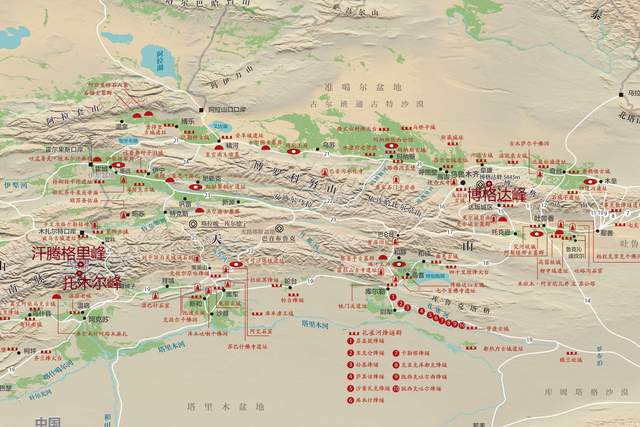 天山山脉的三大主峰:托木尔峰,汗腾格里峰和博格达峰