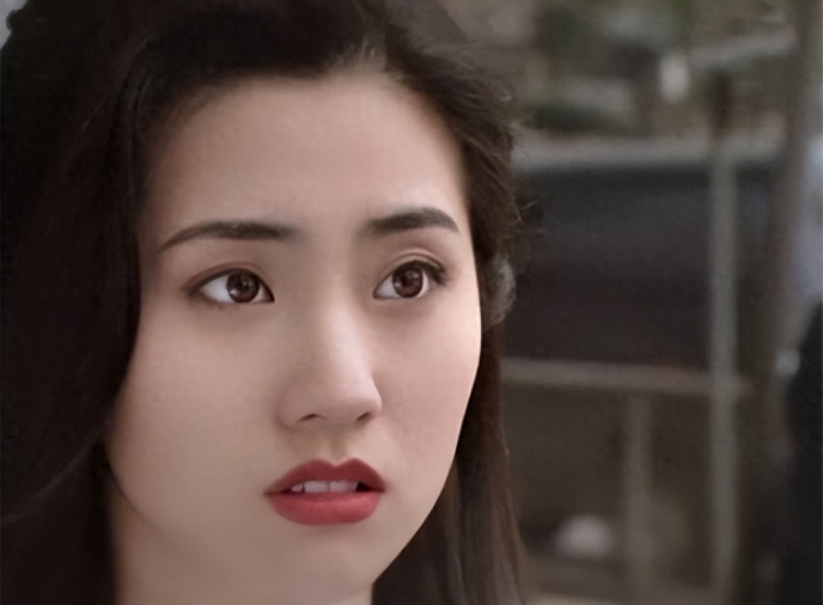 2006年,邵逸夫身体恢复后出院约的第一个人就是张玉珊,可见,她在邵