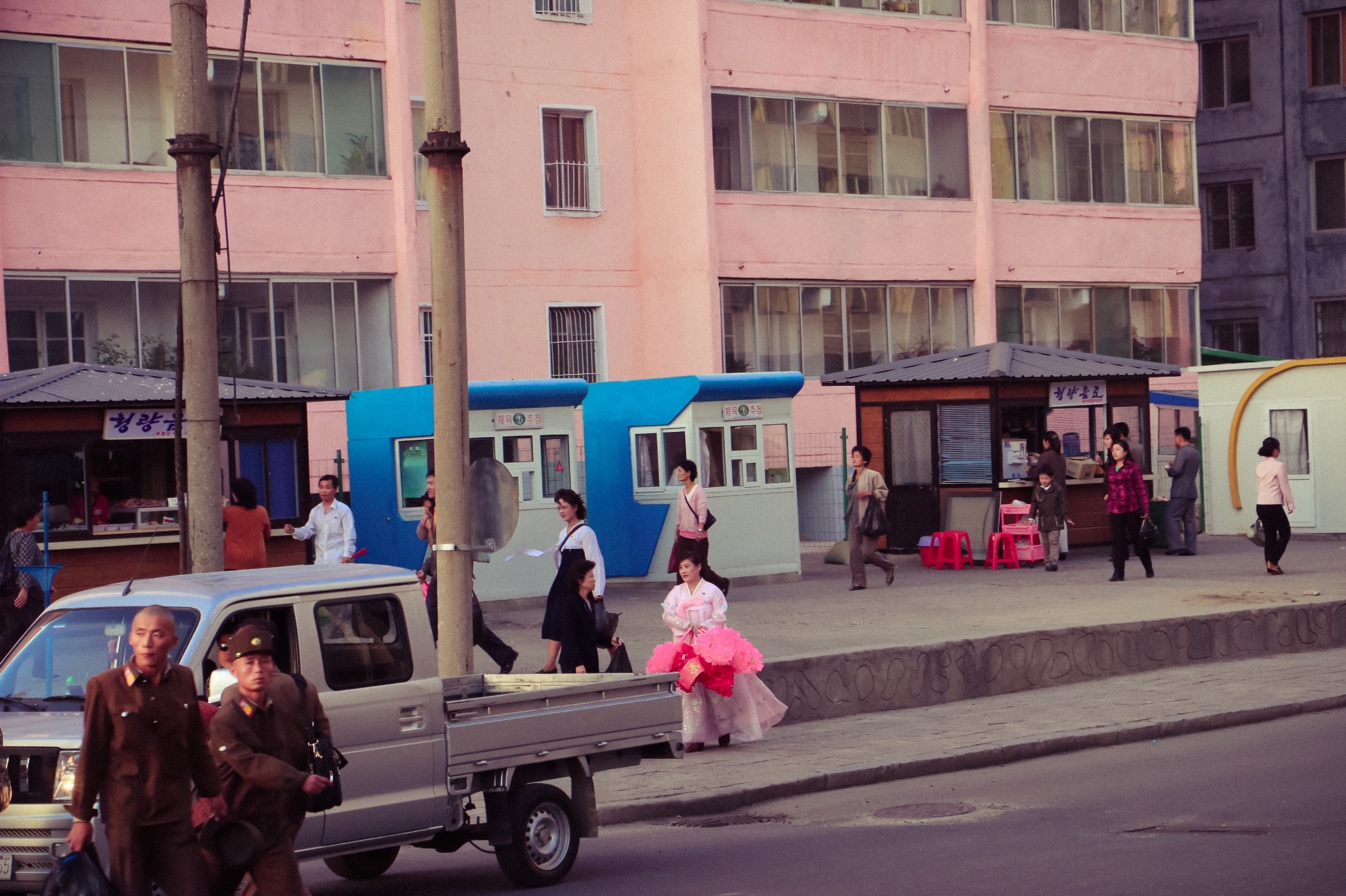 朝鲜建国后历经了几十年的富强,最后为何会走向衰落