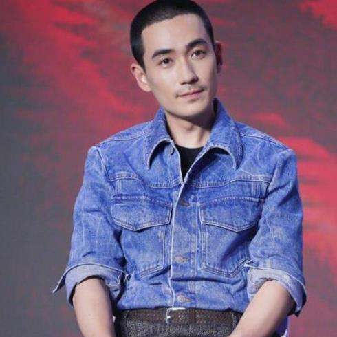 再帅的男明星也怕寸头:张艺兴成翻版孙红雷,朱一龙撞脸光头强