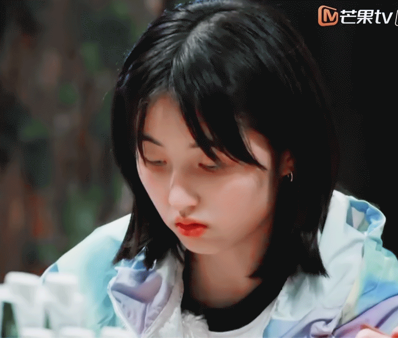 张子枫|圆脸短发女孩,她凭什么成为"国民妹妹"