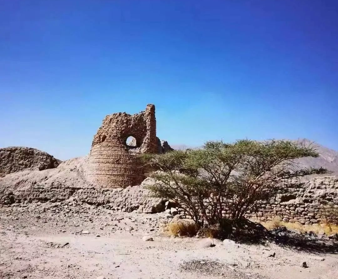 散文作品:荒原古堡