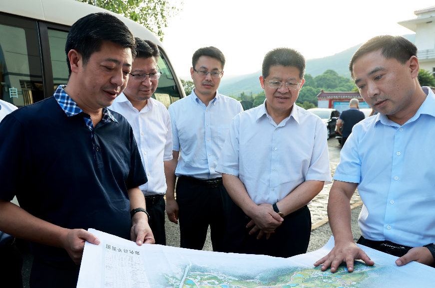 市领导严盛平来濂溪区督导调研党的二十大安保等工作