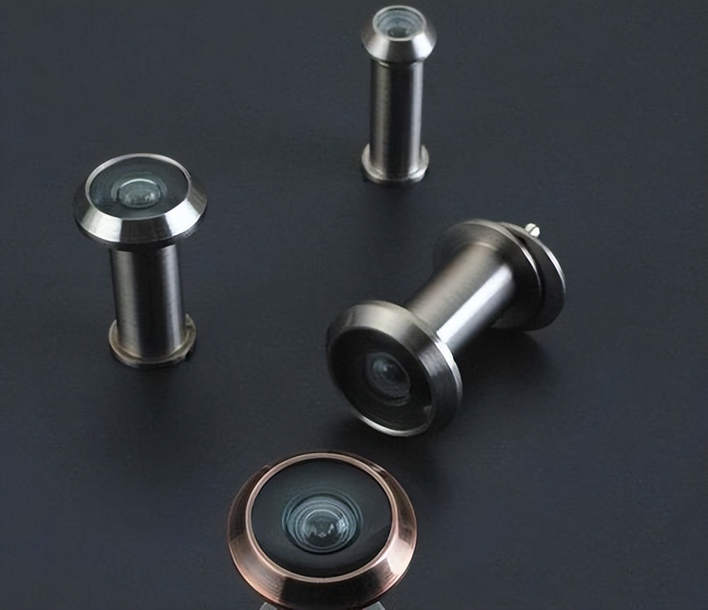 "猫眼反窥镜"到底是什么?为何能够使得3名女性遭到侵犯?