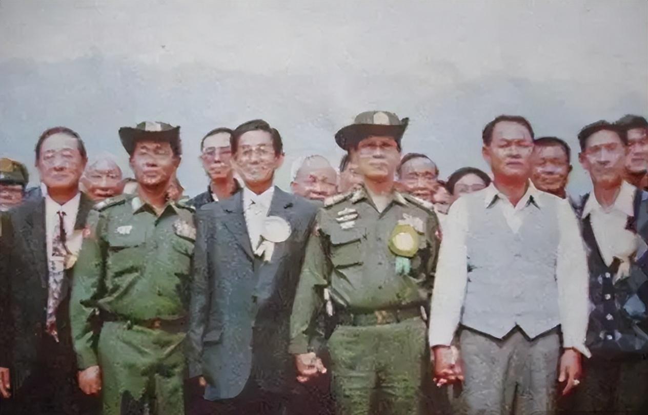 果敢王彭家声:征战金三角三度称王,击败罗星汉,晚年却武装扫毒