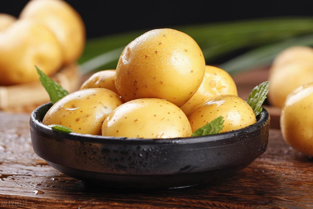 土豆都成了主粮为什么红薯就不行呢红薯吃多了真的会反酸吗