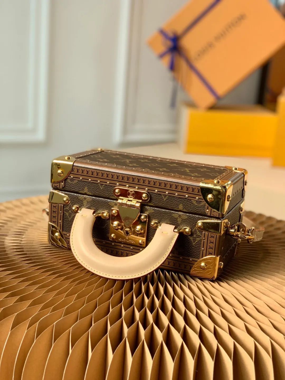 lv 2021限量走秀款 valisette tresor老花手提硬箱子包